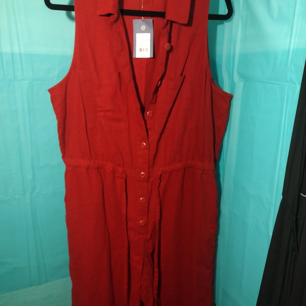 Universal Thread Red Garment - Picture 1 of 6